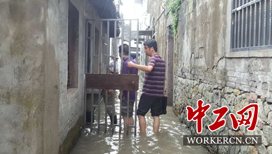 杜鹃过境 宁波鄞州工会积极打响抗台排涝保卫