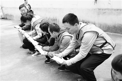 北京报刊发行局团委上周举办营销团队拓展训练